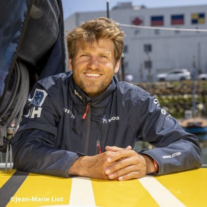 Alumni Benjamin Ferré se prepara para a corrida Défi Azimut