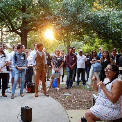 Raleigh : les étudiants ajoutent une corde à leur arc grâce au mentorat