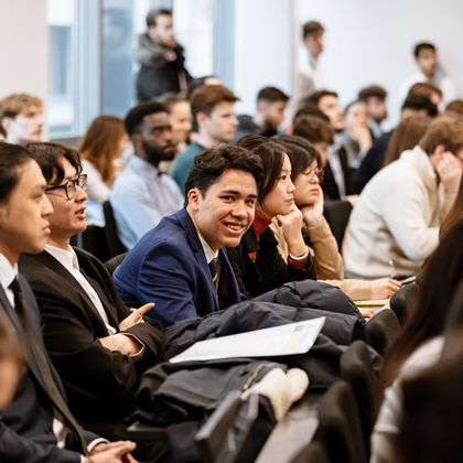 Qu’attendent les étudiants du monde du travail : un baromètre SKEMA X EY donne des éléments de réponse