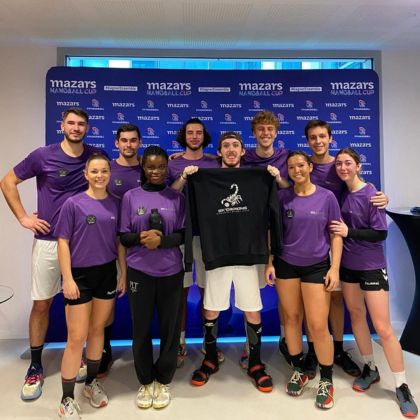 Les handballeurs de SKEMA remportent la Mazars Cup, première du nom face à une équipe d’HEC