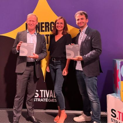 SKEMA remporte l'Argent au Grand Prix Stratégies 2023 pour son podcast "MAKES SENSE?"