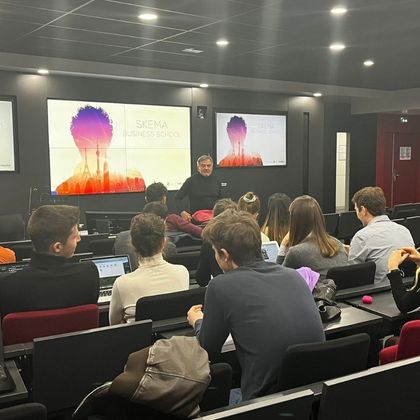 Les étudiants du Master International Strategy and Influence ont accueilli Axel Rückert