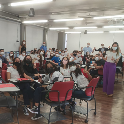 Alunos do Ensino Médio do Santo Agostinho visitam a SKEMA Brasil