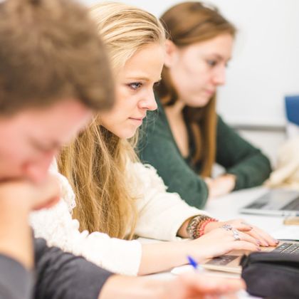 Master in Management students tackle knowledge management challenges