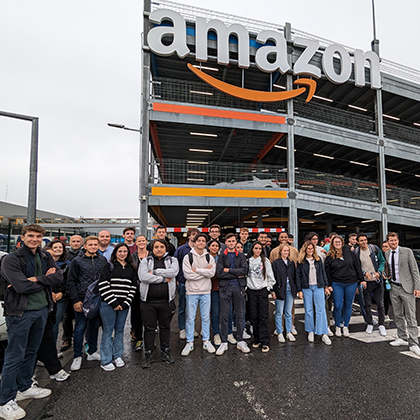 Visite d’un centre Amazon pour les jeunes professionnels du MS Supply Chain & Achats à Lille