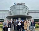 Les étudiants du campus de Suzhou visitent les installations de Safran, géant de l’aéronautique